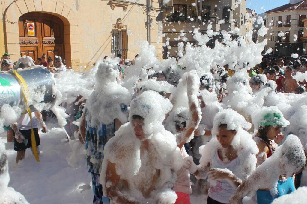Organización fiesta de la espuma en Cáceres