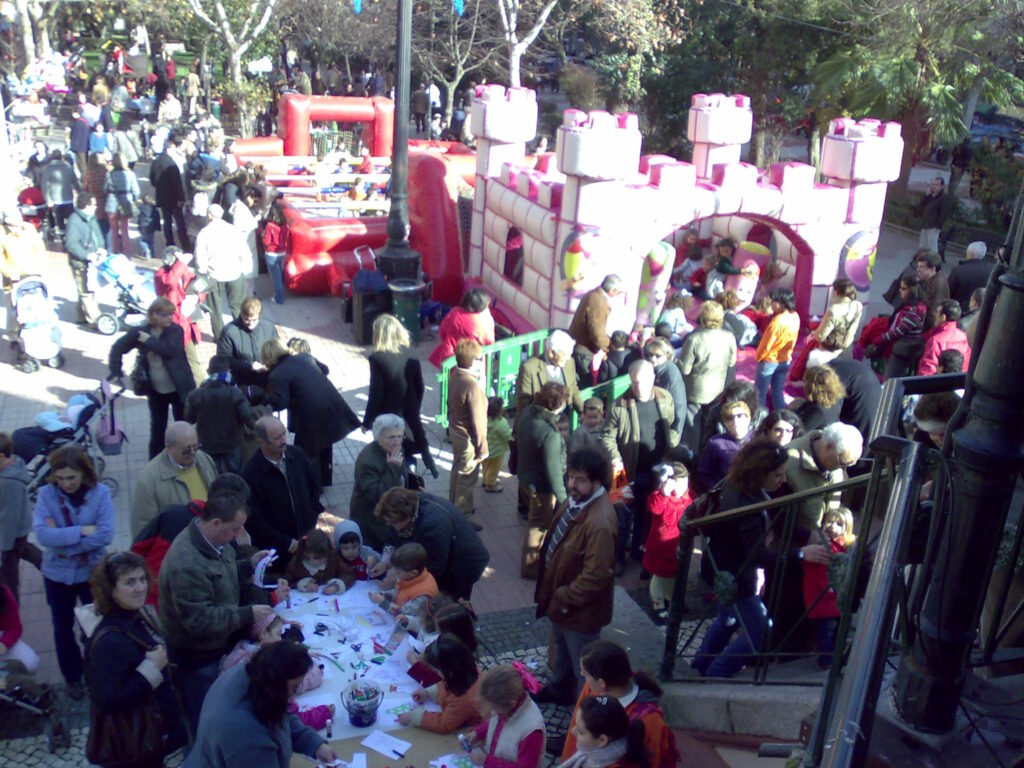 Organización de festival infantil navideño en Cáceres
